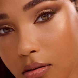 essential neutrals eyeshadow palette